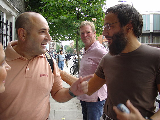 Jonas Soriano, Yusuf Islam and Alun Davies in London